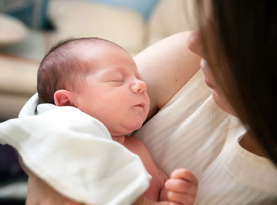 まさかのトメが妊娠！夫も義兄も複雑な顔。ウトメは女の子だと大喜び！！しかし生まれてきた子は・・・