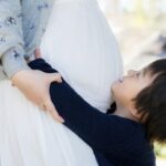 嫁が妊娠8ヶ月、出産予定日の2週間後の結婚式に招待された。2週間後なら大丈夫と思い出席の返事をしたことを知った嫁が激怒・・・