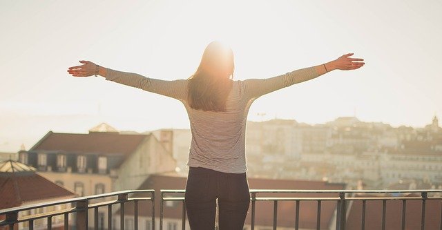 旦那の不倫旅行がきっかけでﾃﾞﾓﾃﾞﾓﾀﾞｯﾃ状態から目が覚めた。大金を払って私を捨てたと言い切る旦那と離婚→旦那は不倫相手と再婚したのだがｗｗｗ