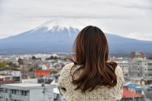 毎日残業で仕事頑張ってたら、ある日突然に、借金2千万円を残して嫁と子供が消えた。嫁実家に電話をかけると…。